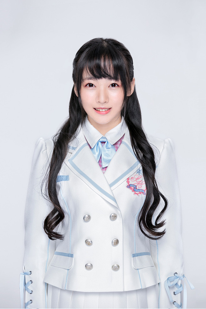 akb48 teamsh 一期队服公式照