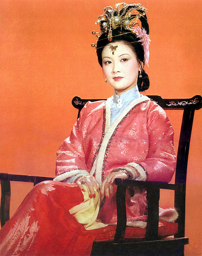 87版《红楼梦》邓婕饰演王熙凤,王熙凤的.