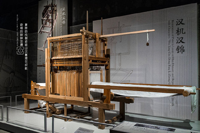 咱们频频感叹汉代的织锦丝绸太漂亮了太好看了但往往