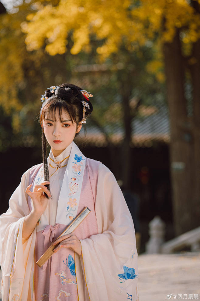 出境模特微博四月晨晨摄影微博姬小妖汉服明制汉服摄影摄影古风摄影
