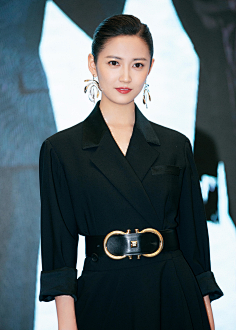 迪小仙的酸奶疙瘩采集到你眼里存山河我存你——陈钰琪现代装