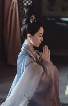 春花落尽·不曾回头采集到素闲吃“香”