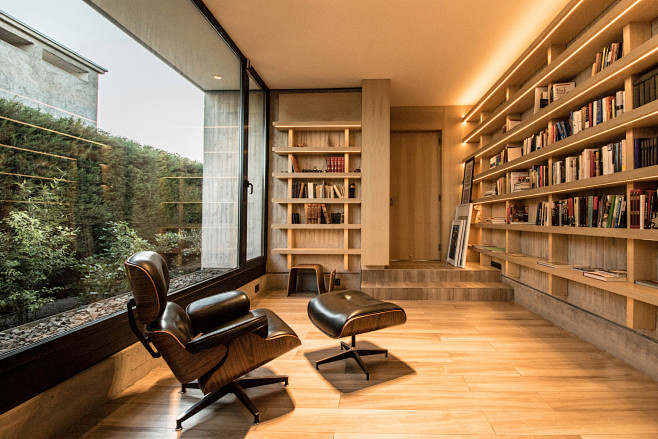 LL House, Arq Luis Abba