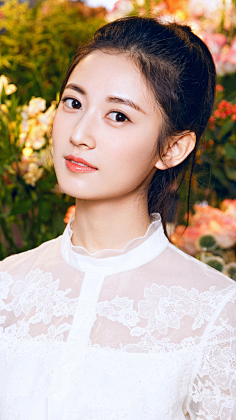 迪小仙的酸奶疙瘩采集到你眼里存山河我存你——陈钰琪现代装