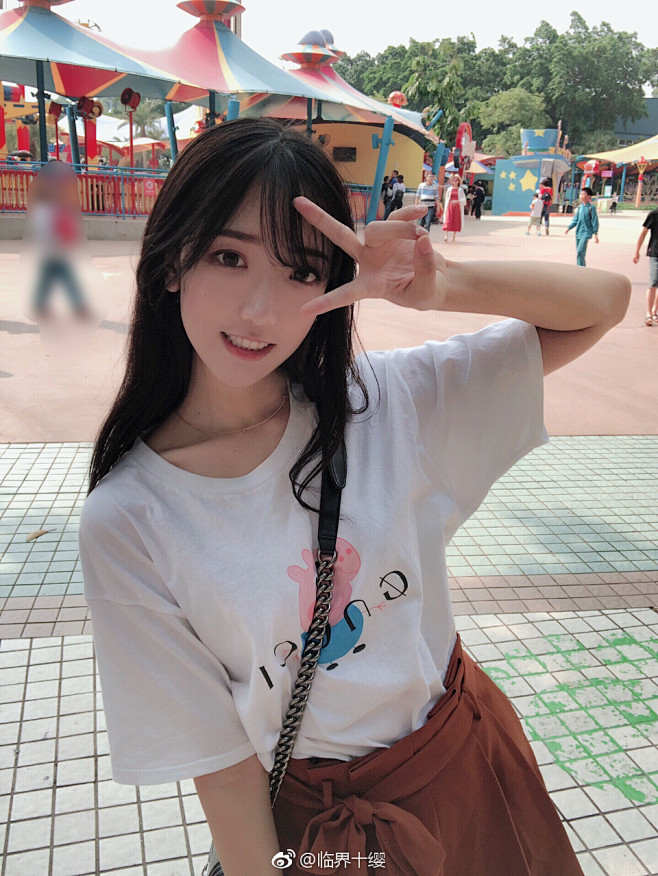 临界十缨的照片微相册