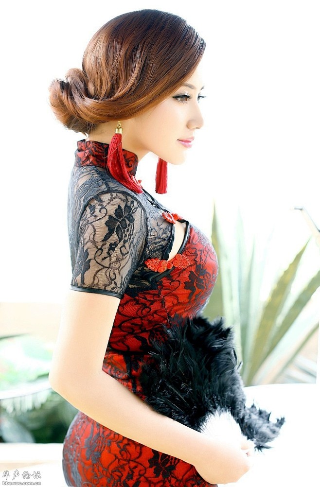 戴予桐丰满美胸大尺度旗袍