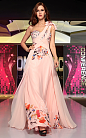 最新款2013 模特走秀高档名贵红地毯长款晚礼服伴娘裙 粉色 包邮-淘宝网