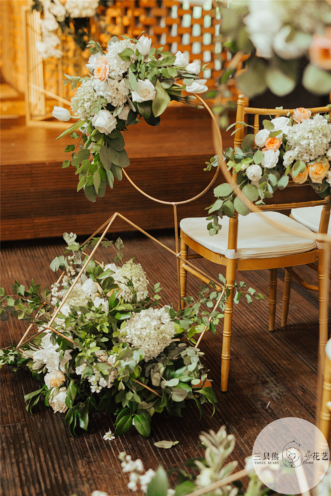 三只熊花艺红砖美术馆路引