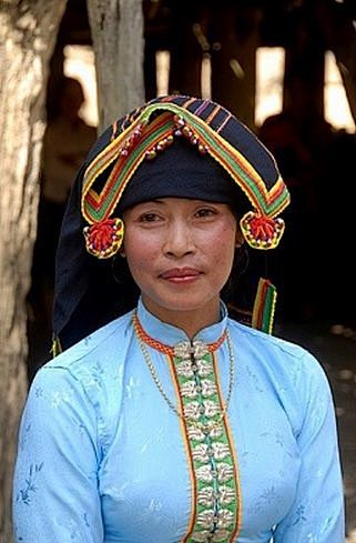老挝著名人物图片