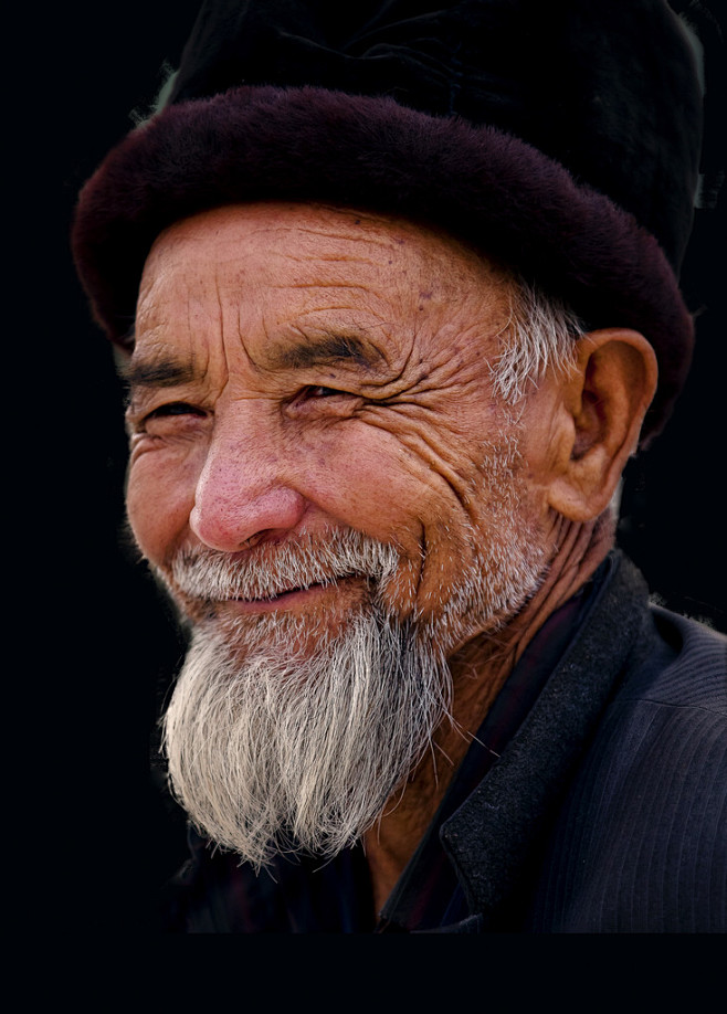 维吾尔族老人素材