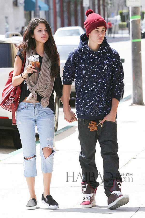 贾斯汀比伯justinbieber与赛琳娜戈麦斯selenagomez情侣街拍