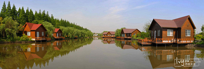 崇明島地處長江口,是中國第三大島,被譽為.