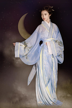 莫雪瑶兮采集到古装服饰