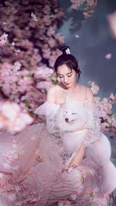 洛云汐采集到美女明星~写真代言