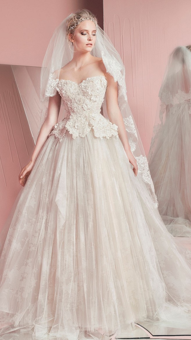 唯美婚纱婚纱摄影礼服时尚优雅性感