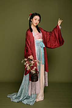 嘿嘿嘿gagaga采集到古装服饰