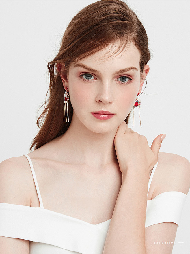 彩妆眼妆唇妆护肤美妆美女微笑笑容模特医美女装酷流行时尚珠宝高清