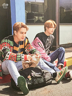 鹿煖采集到EXO