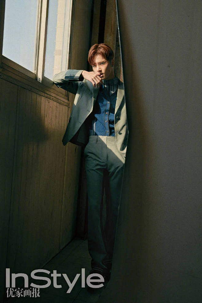 家画报》InStyle iLady新期封面大片,平均年龄2