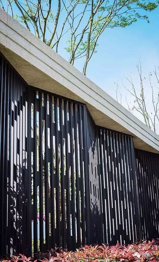 园林景观景观围墙围住的美