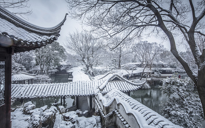 拙政园唯美冬日雪景高清桌面壁纸