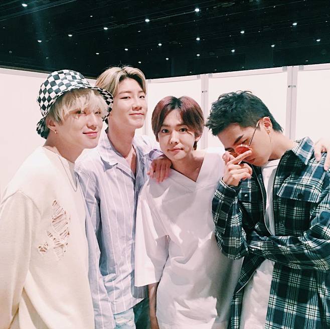 winner新闻170703winner久违四人合照really温馨养眼idol新闻