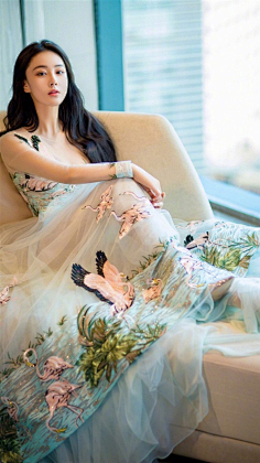 洛云汐采集到美女明星~写真代言