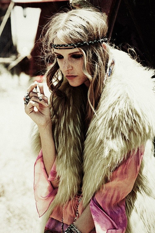 多心酸。纠缠于人生的意义,亲情功利寡淡的温