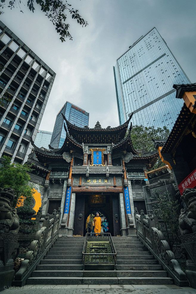 大隐于市 | 重庆 · 罗汉寺