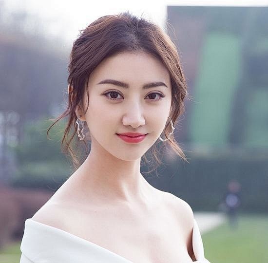 景甜父亲身份曝光,背景强大连王思聪都不敢惹