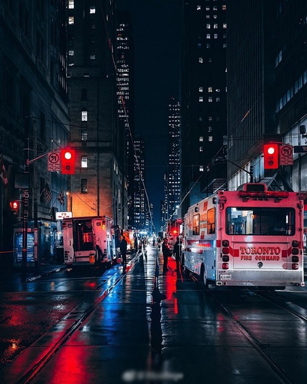 加拿大城市街頭夜景攝影圖片