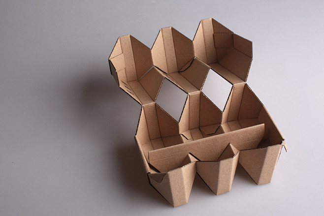 2个创意鸡蛋包装盒设计