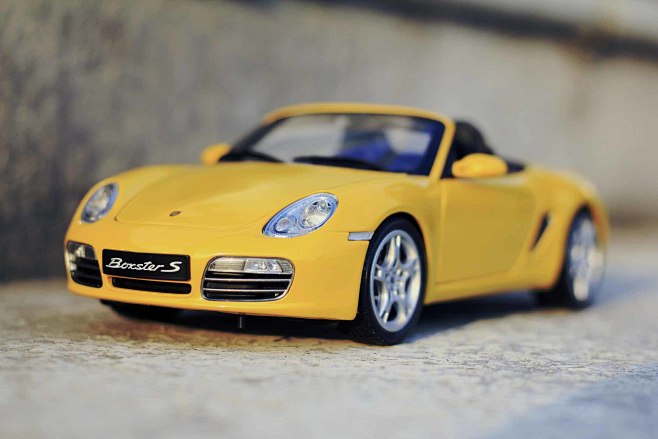 com 【超级黄色军团】1)vector-m12;2)法拉利enzo;3)兰博基尼aventado