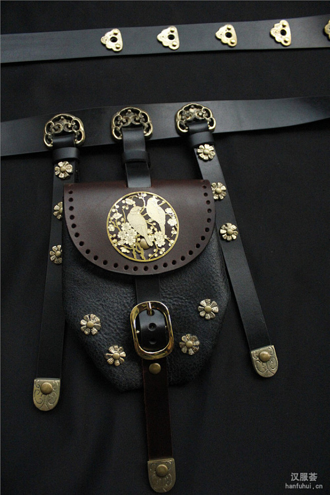 heroro采集到服装参考