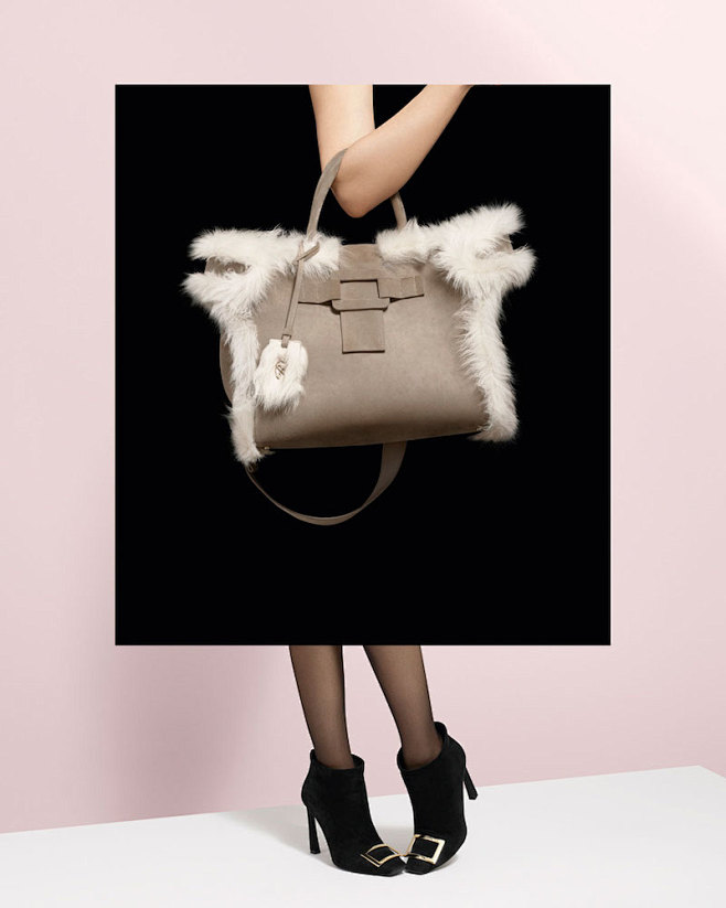 rogerviviercabaspilgrimdejourmediumhandbag