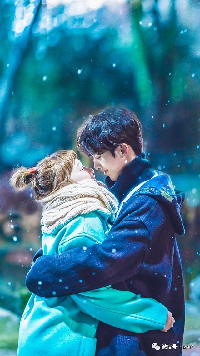 举重妖精金福珠唯美雪中接吻图片