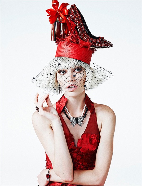 巴西超模阿莱韦博杂志封面华丽大片