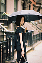 尹善英与伞的时尚故事 #时尚# #搭配# #街拍#