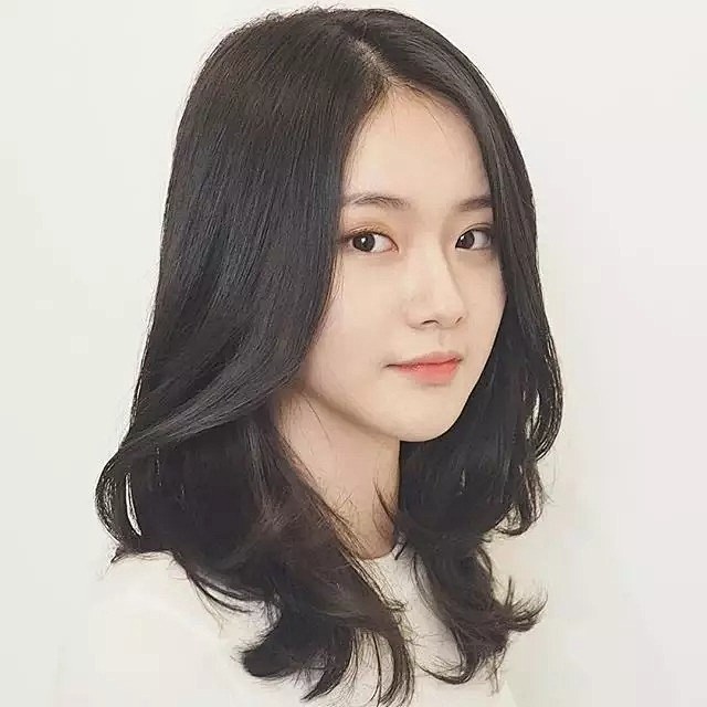 com 大爱的韩式中长发烫发发型,发量多且圆脸长脸方脸的女生择优选择