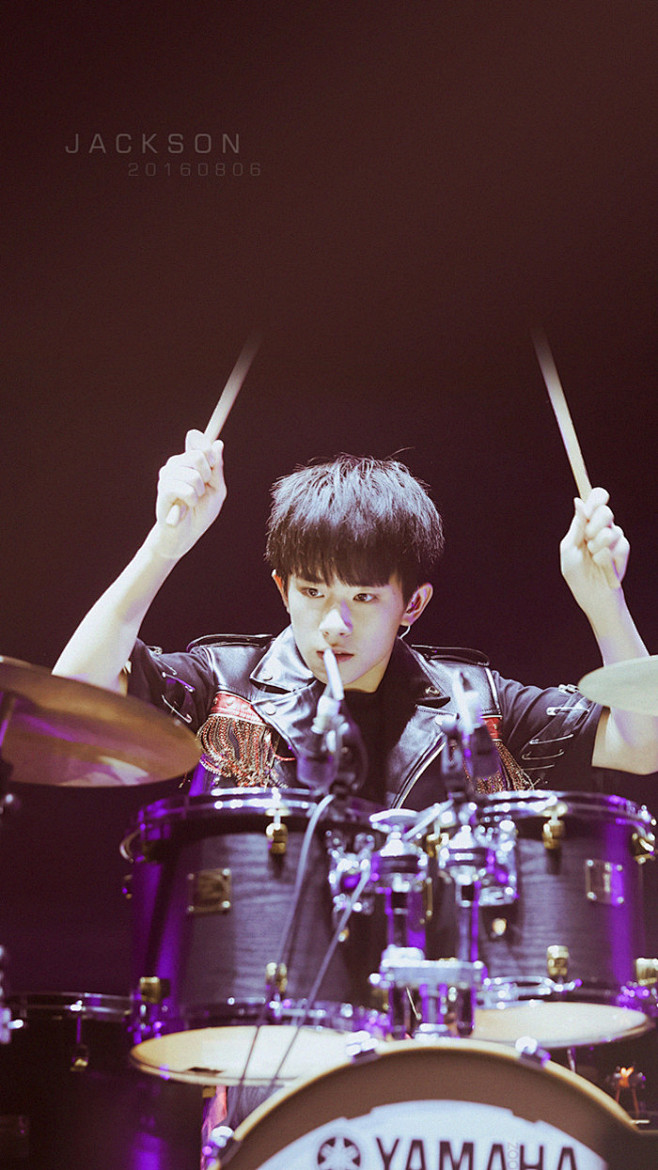 20160806三周年北京易烊千玺刷爆的架子鼓表演