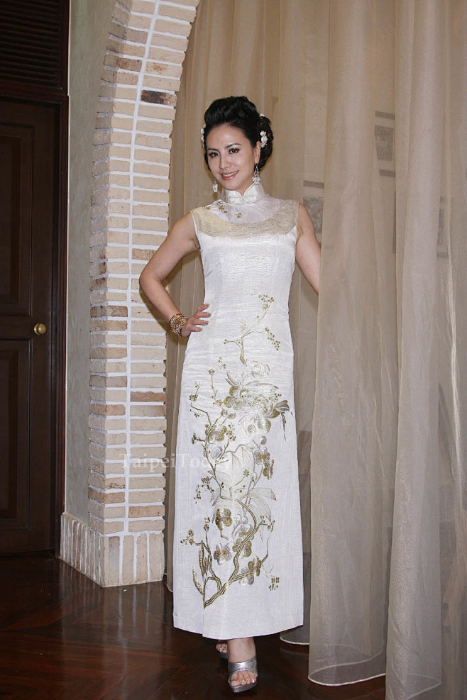 女人何苦为难女人田丽