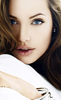Angelina Jolie  #明星# #经典# #影视# #美女#