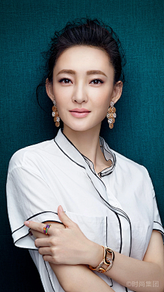 洛云汐采集到美女明星~写真代言