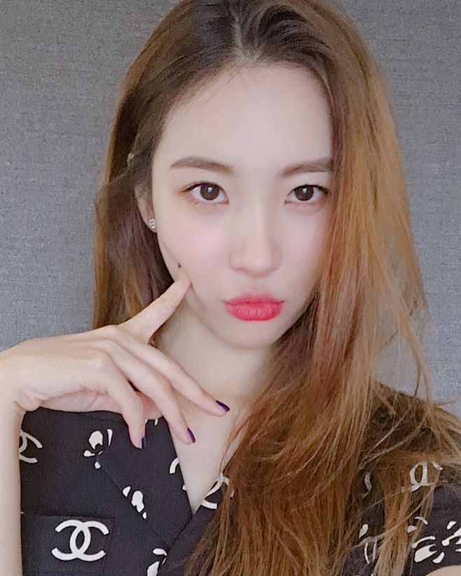 com 180709 宣美ins推特更新 1 photo.weibo.com