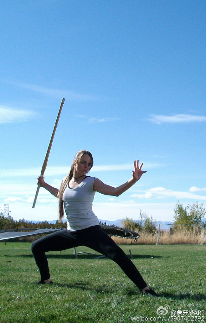 速写参考女性挥剑动作这算中国功夫么关键词女性剑象牙塔art每日更新