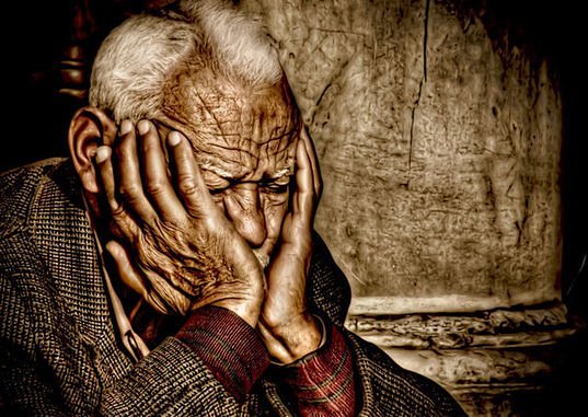 刻满岁月沧桑的老人肖像摄影作品