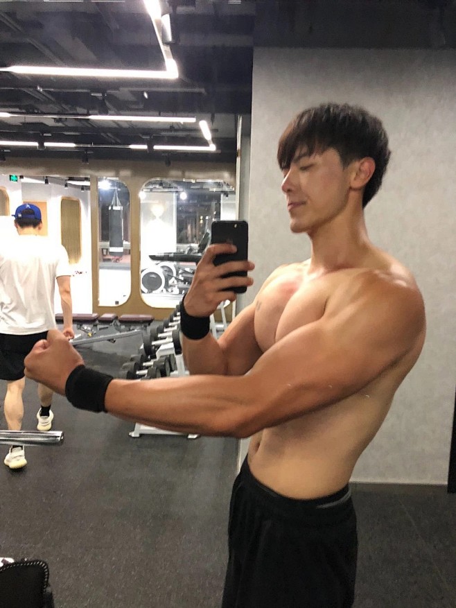 ·¿采集到Muscle。#
