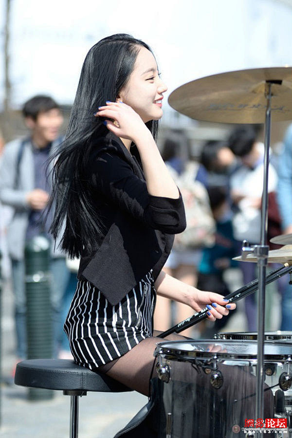 韩国女鼓手图片