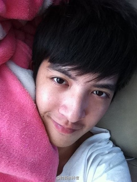 推荐帅哥林达轩alam生日11月15日所在地美国微博林达轩alam