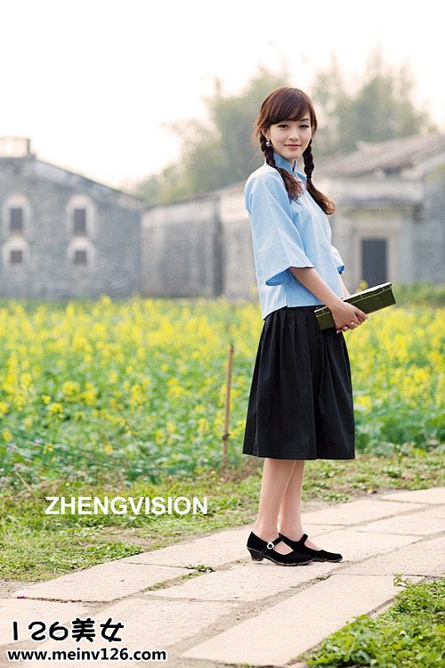 flyboy4u采集到近代装五四年代可爱小美女